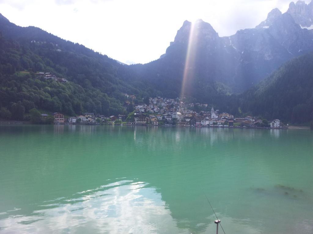 Appartamenti Chalet Al Lago Alleghe Phòng bức ảnh